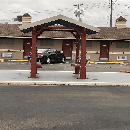 Flamingo Inn Elk City Eksteriør billede