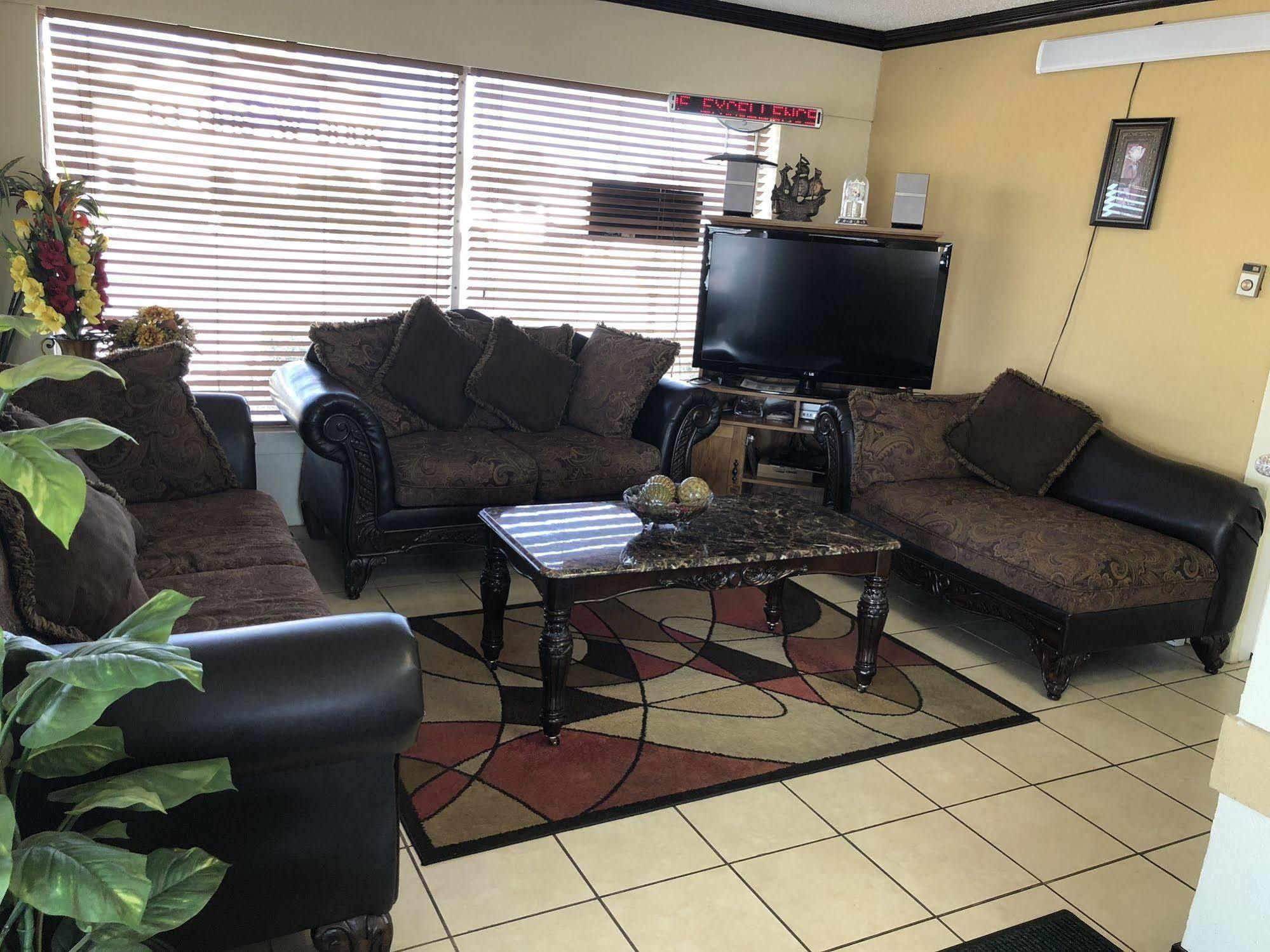 Flamingo Inn Elk City Eksteriør billede